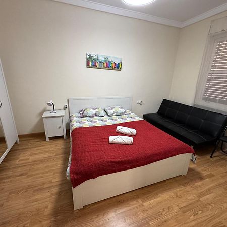 Cesar Apartment Alicante Bagian luar foto