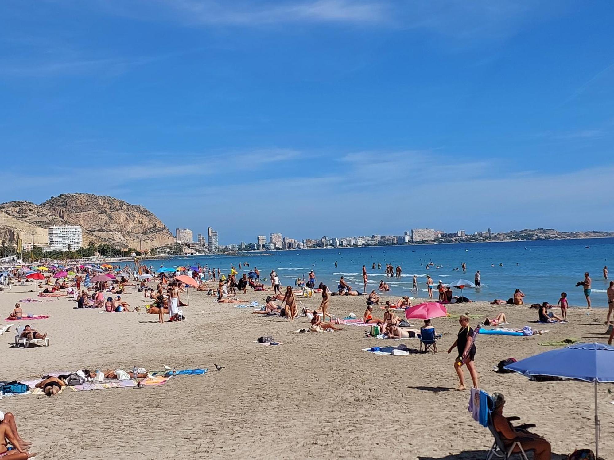 Cesar Apartment Alicante Bagian luar foto